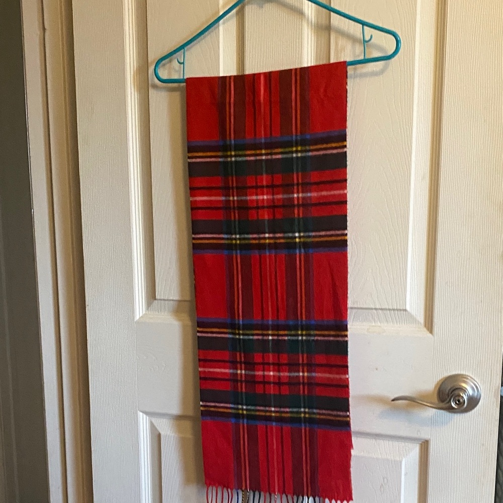 V. FRAAS Red Plaid Scarf with Navy and Green Accents